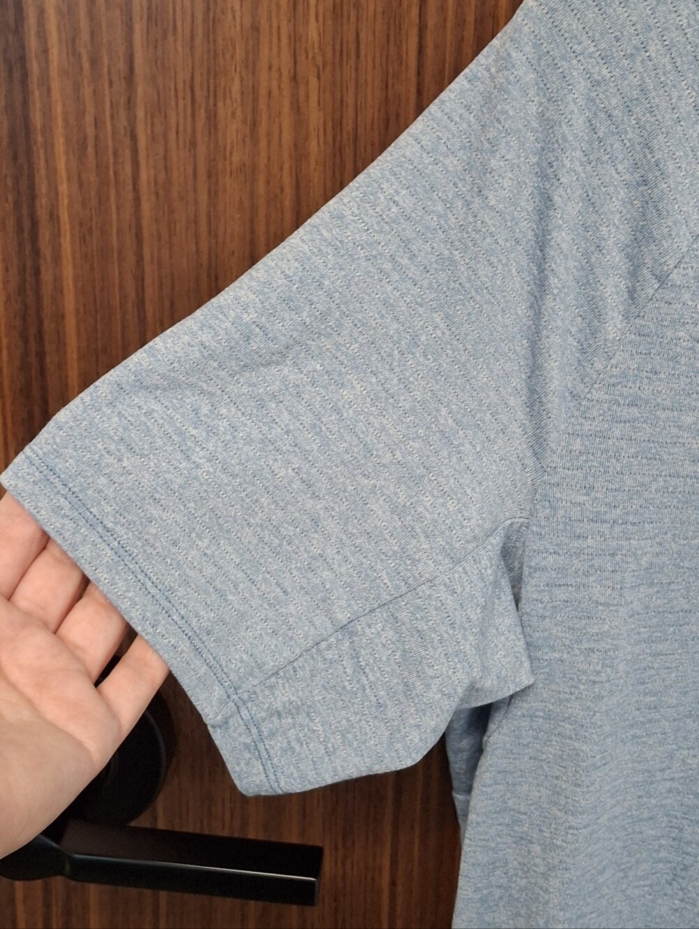 LULULEMON Athletic T-shirt SZ M - Picture 2 of 5